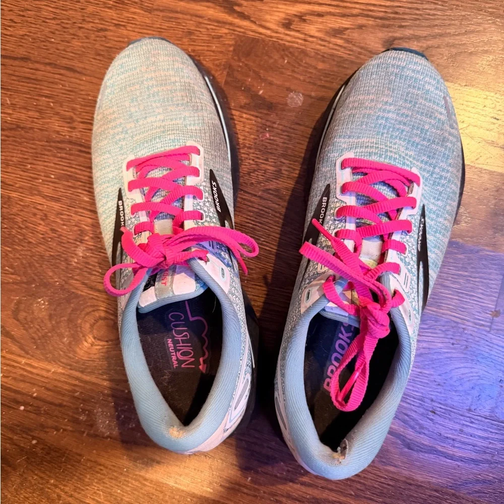 Brooks Women's Running Shoes Ghost 14 size 8.5 - Blue and Pink - Picture 2 of 6